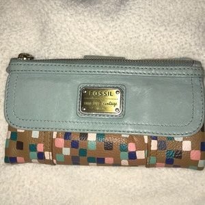 Fossil wallet